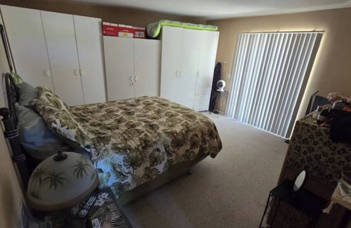 Simi Valley House | Very Private Guest House for 8 on Private 3.25 acre Estate behind 2 secure gates