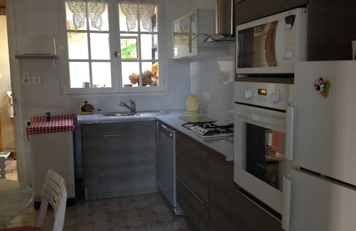 Salavas House | very quiet house near river