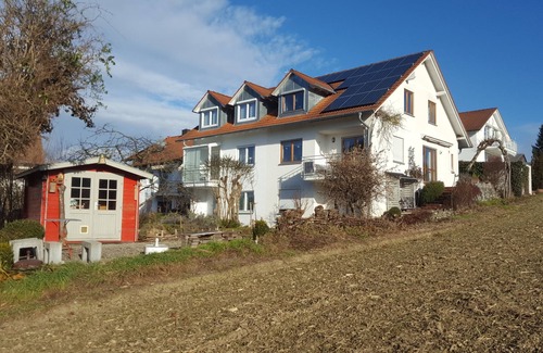 Uhldingen-Muehlhofen Apartment | Very quietly situated vacation oasis with feel-good character for non-smokers