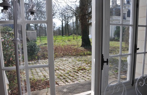 Brain-sur-Allonnes Other | Very spacious GITE 8-12 people in the courtyard of the Château