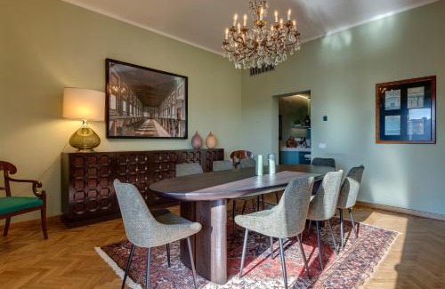 Santa Maria Novella Apartment | Vespucci Luxury Apartment with Amazing View by Mamo Florence