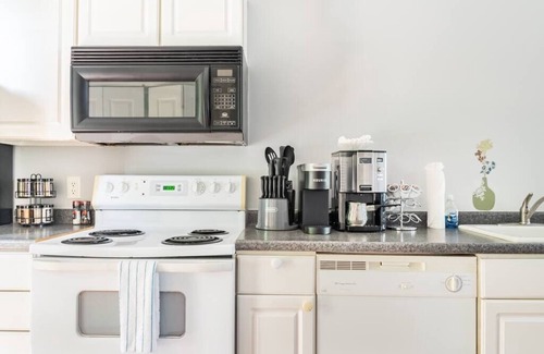 Port Royal Apartment | Veteran Owned Port Royal Escape