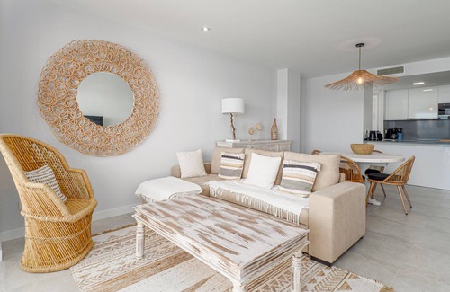 Casares Apartment | Via Celere 2325 Golf and Seaviews, Costa Del Sol