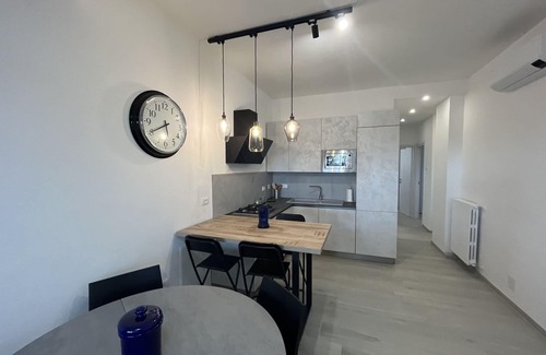 Follonica Apartment | VIA CIMAROSA - PAGURO