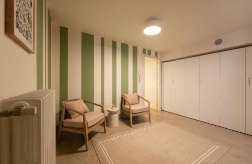 Santo Spirito Apartment | Via del Campuccio, 72 - 300 sqm Luxurious with Parking and Private Terrace - Florence Charming Apartments