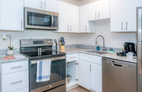 Clegg Apartment | Viagem Cozy 1BR With Parking near RTP with Gym