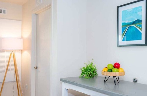 Clegg Apartment | Viagem Cozy 1BR With Parking near RTP with Gym
