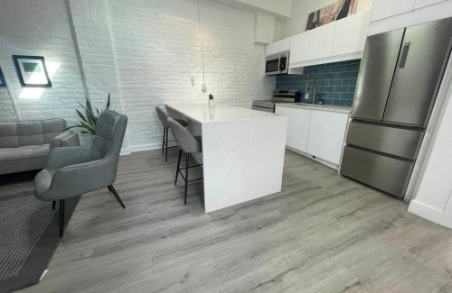 Downtown Richmond Apartment | Vibe Central - Chic Shockoe 1BR