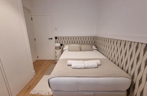 La Coruna Apartment | VibesCoruña-Rubine 20