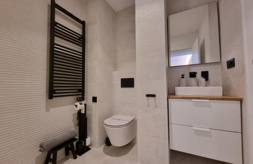 La Coruna Apartment | VibesCoruña-Rubine 20