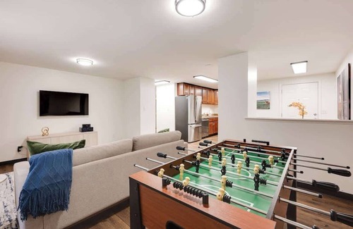 Downtown Louisville Apartment | Vibrant 1BR on Whiskey Row with Foosball Table