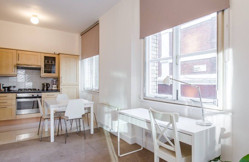 Shoreditch Apartment | VIBRANT APARTMENT - HEART OF SHOREDITCH