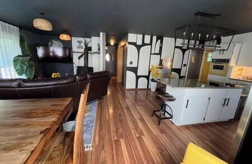 Spirit Lake House | Vibrant Forest Retreat | Game Room, Spa, Fire Pit - Sleeps10