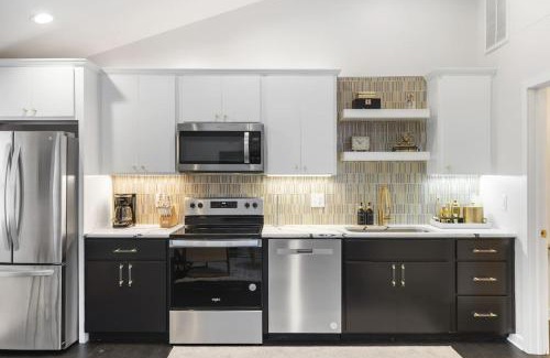 Greenwood Apartment | Vibrant Neon Condo Near Restaurants, Coffee and Bars