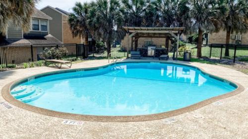 Northwest Corpus Christi Apartment | Vibrant Relaxing Retreat Fully Stocked Apartment