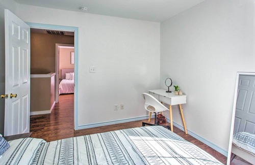 Elmo House | Vibrant Rockwall Home Near Lake Ray Hubbard!