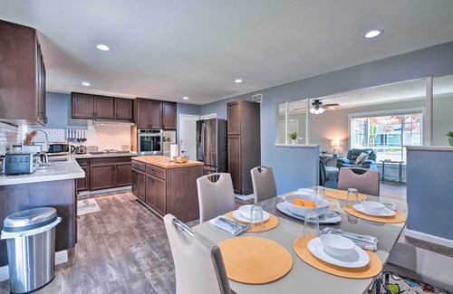Southwestern Sacramento House | Vibrant Sacramento Home w/ Yard & Patio!
