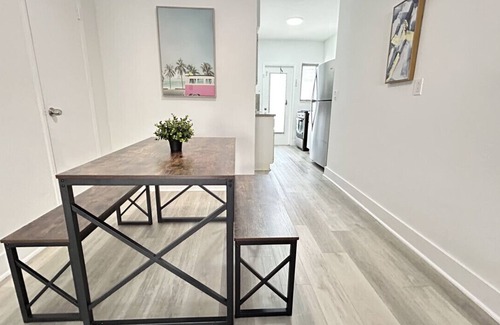 West Avenue Apartment | Vibrant South Beach Stay Walk to Beach