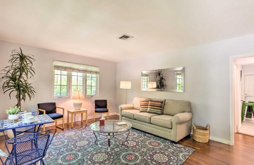 Grandview Heights House | Vibrant West Palm Beach Home Less Than 2 Mi to Beach!