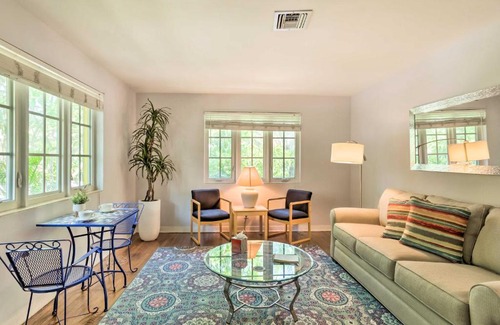 Grandview Heights House | Vibrant West Palm Beach Home Less Than 2 Mi to Beach!