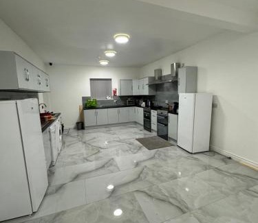 Oldham House | Vic Vic property