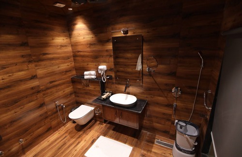 Lansdowne Hotel | Viceroy In The Himalayas, An ALIVAA HOTEL