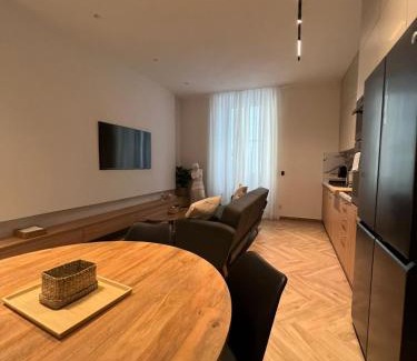 La Spezia Historic Centre Apartment | Vicoli & Mare