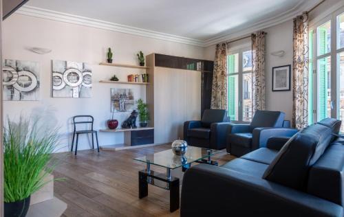 Gambetta Apartment | VICTOR HUGO - Modern and sunny, terrace, 2 baths