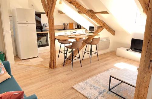 Auch Apartment | Victor Hugo - Petit cocon au calme - 2ème etage
