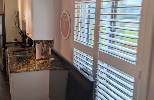 Lutz Condo | Victoria's Secert Hidaway!