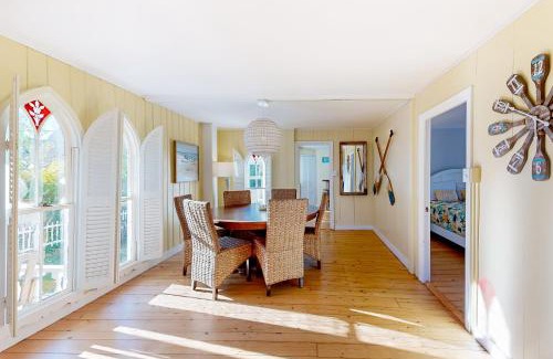 Oak Bluffs House | Victorian by the Sea