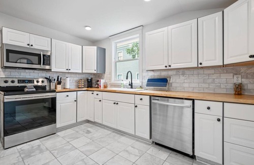 Dixon Park House | Victorian District Oasis ★ Open-Concept Family-Friendly Home ★ Convertible Suite
