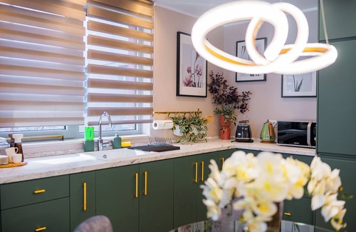 Bucharest City-Centre Apartment | Victoriei Emerald Gem - Designer Apartment