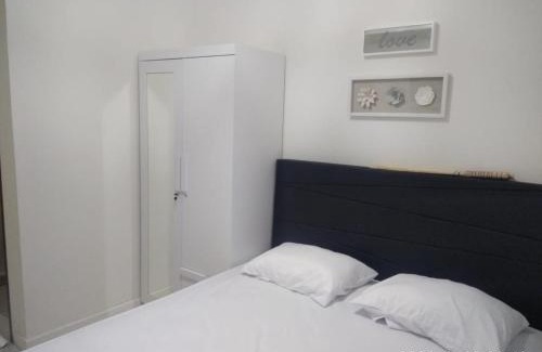 Panakkukang Apartment | Vida View Apartement, Tower Asthon Unit 20 P