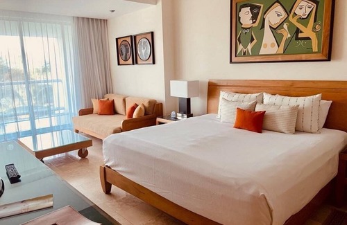Playa Diamante Resort | VIDANTA-Grand Mayan 2 Bed 2 Bath with high luxury in Acapulco!