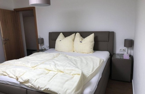 Unterburg am Klopeiner See House | Vierbettzimmer, Dusche, WC, 1 Schlafraum - Lindenhof - Restaurant & Pension