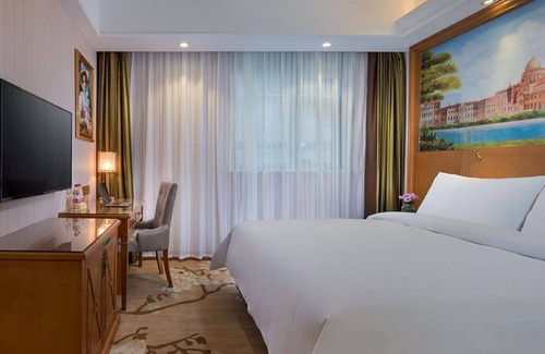 Qingpu Hotel | Vienna Hotel Beiqing Road Branch