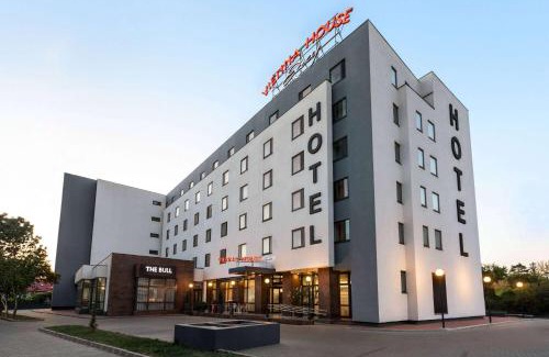 Otopeni Hotel | Vienna House Easy by Wyndham Bucharest Airport
