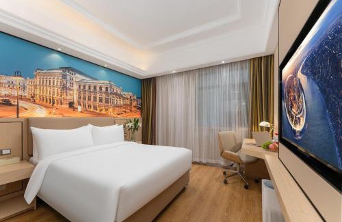 Pudong Hotel | Vienna International Hotel - Shanghai Pudong Airport Free Trade Zone - Free shuttle bus to PVG airport and Disney Land
