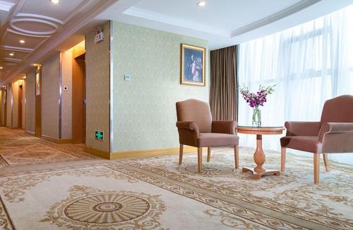 Longhua District Hotel | Vienna International Hotel - Long Hua Wan Zhong Cheng Branch