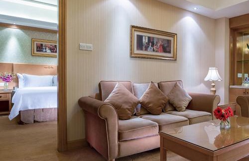 Longhua District Hotel | Vienna International Hotel - Long Hua Wan Zhong Cheng Branch