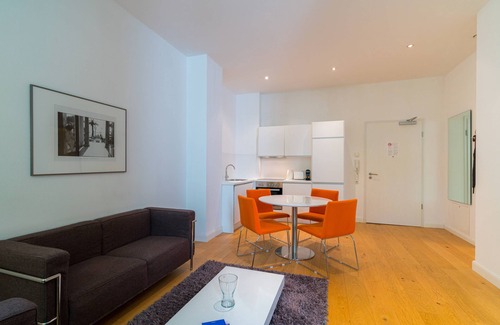Sachsenhausen Apartment | Vienna Residence Frankfurt, Schweizer Platz #6067