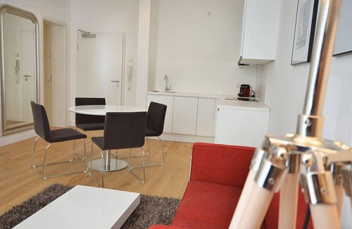 Sachsenhausen Apartment | Vienna Residence Frankfurt, Schweizer Platz #6070