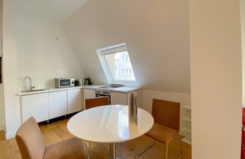Sachsenhausen Apartment | Vienna Residence Frankfurt, Schweizer Platz #6079