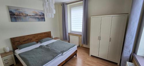Weingarten Apartment | Vier Zimmer Appartment mit Küche & Bad