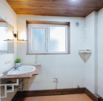 Hang Bai Apartment | VietHOME-The Duplex 67-6pax-Lift Netflix-FREE Laundry