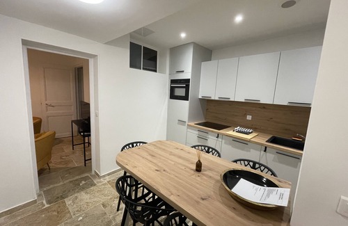 Nice Apartment | Vieux-nice 3 Pièces Confortable et Calme