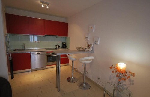 Le Suquet Apartment | Vieux Port One Bedroom Apartment A08