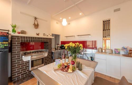 Bridgewater Villa | View! Farm in Bridgewater! Luminous Pond Farm