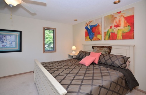 Central Okanagan House | View home close to Okanagan Lake / Aug 19-27 open!!! Book NOW!!!